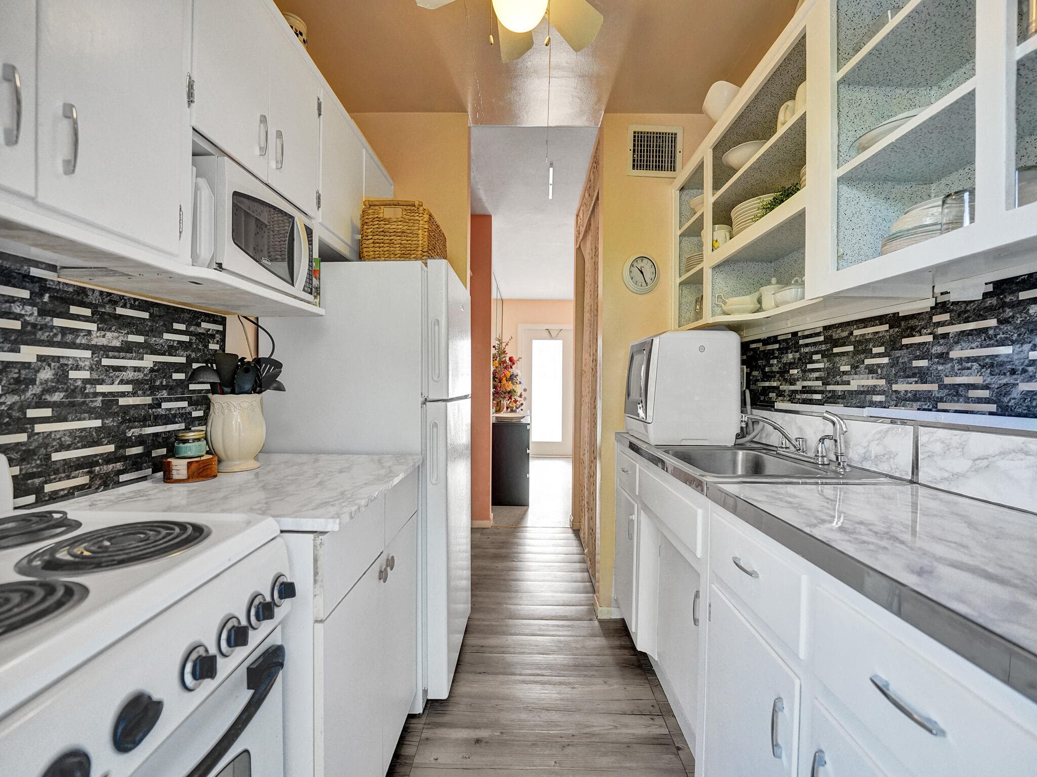 1115 SE 14th Place 19c, Fort Lauderdale, FL 33316 — photo 19 of 35