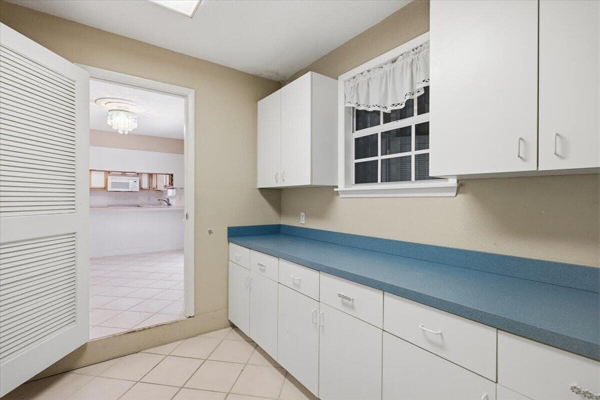 284 35th Avenue, Vero Beach, FL 32968 — photo 16 of 38