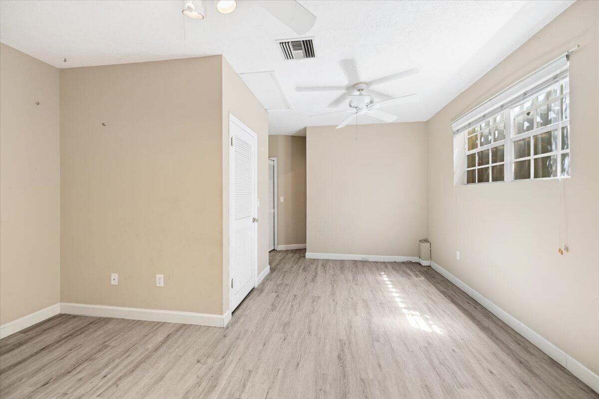 284 35th Avenue, Vero Beach, FL 32968 — photo 20 of 38