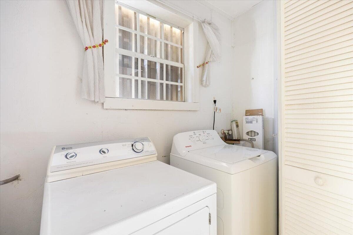 284 35th Avenue, Vero Beach, FL 32968 — photo 17 of 38