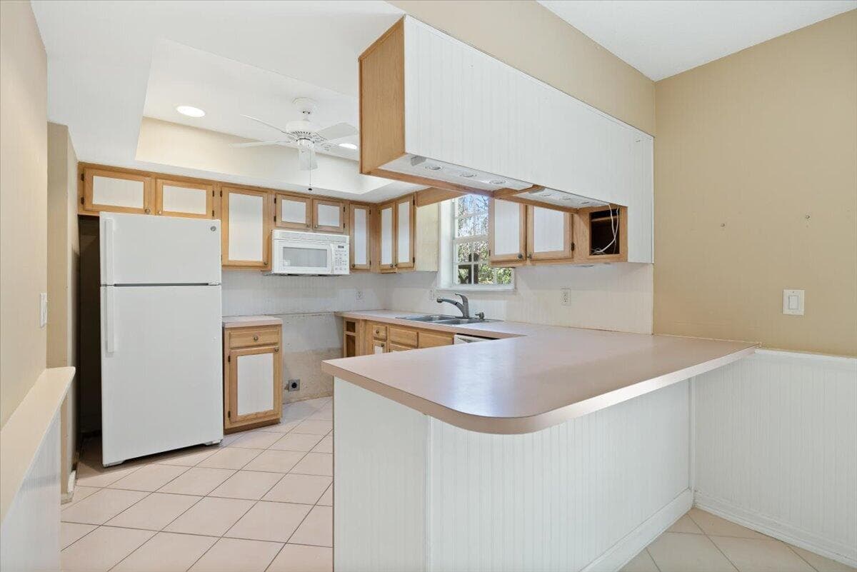 284 35th Avenue, Vero Beach, FL 32968 — photo 11 of 38
