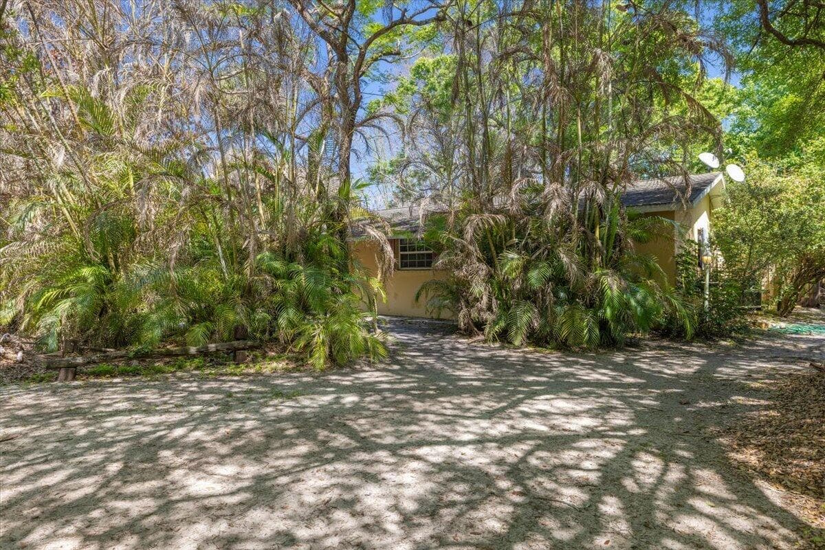 284 35th Avenue, Vero Beach, FL 32968 — photo 31 of 38