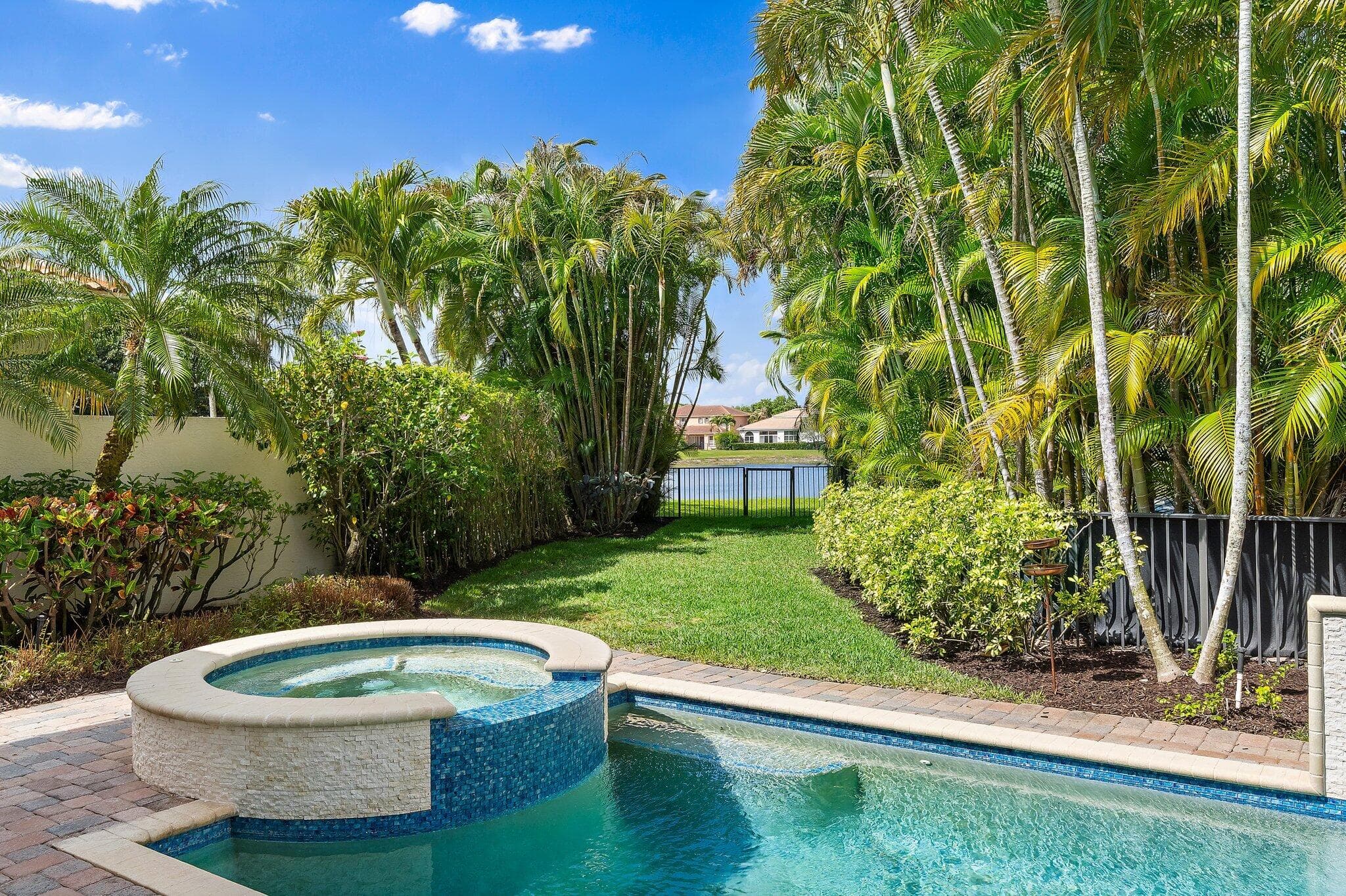 103 La Vida Court, Palm Beach Gardens, FL 33418 — photo 24 of 33