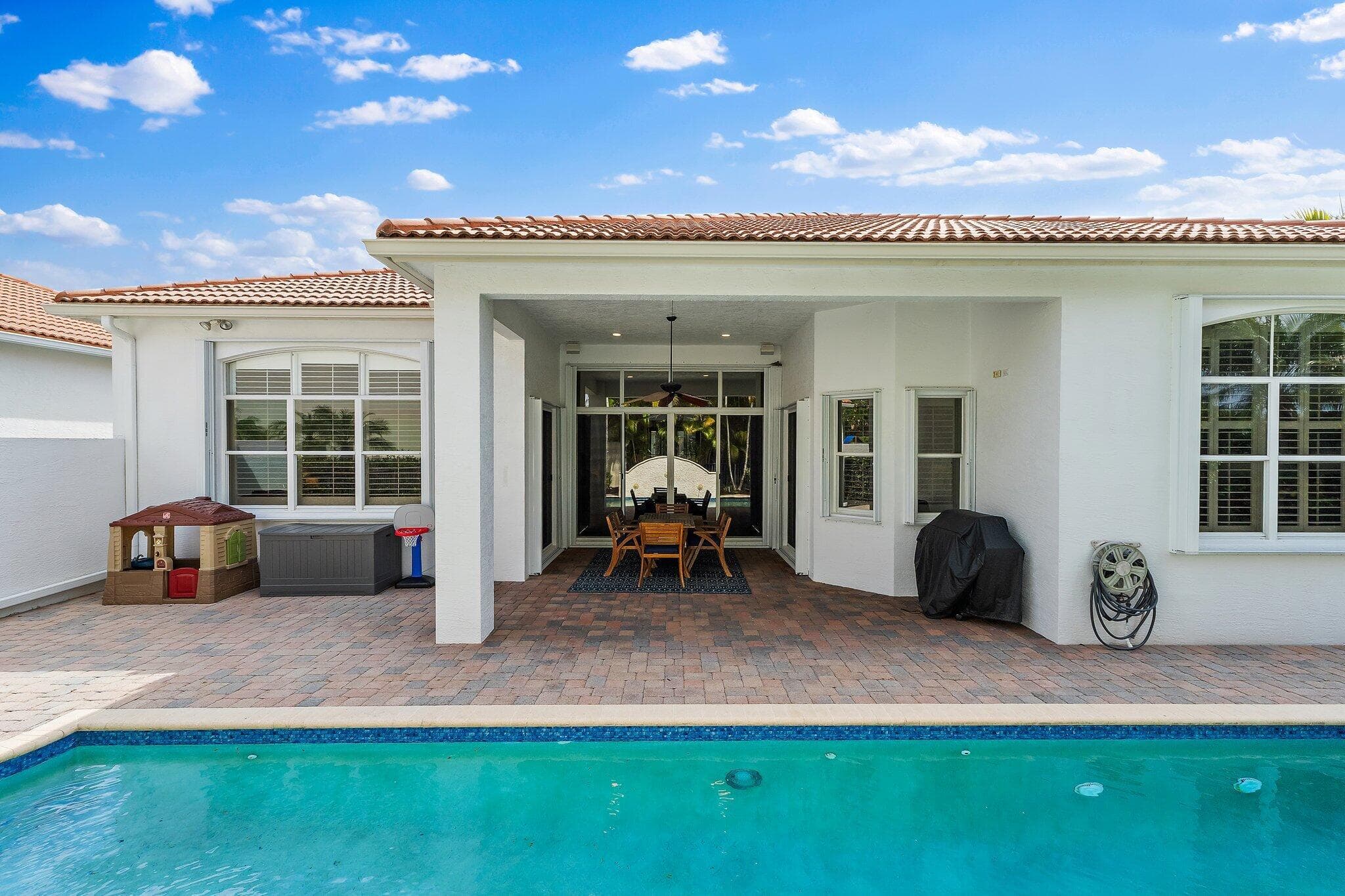 103 La Vida Court, Palm Beach Gardens, FL 33418 — photo 26 of 33