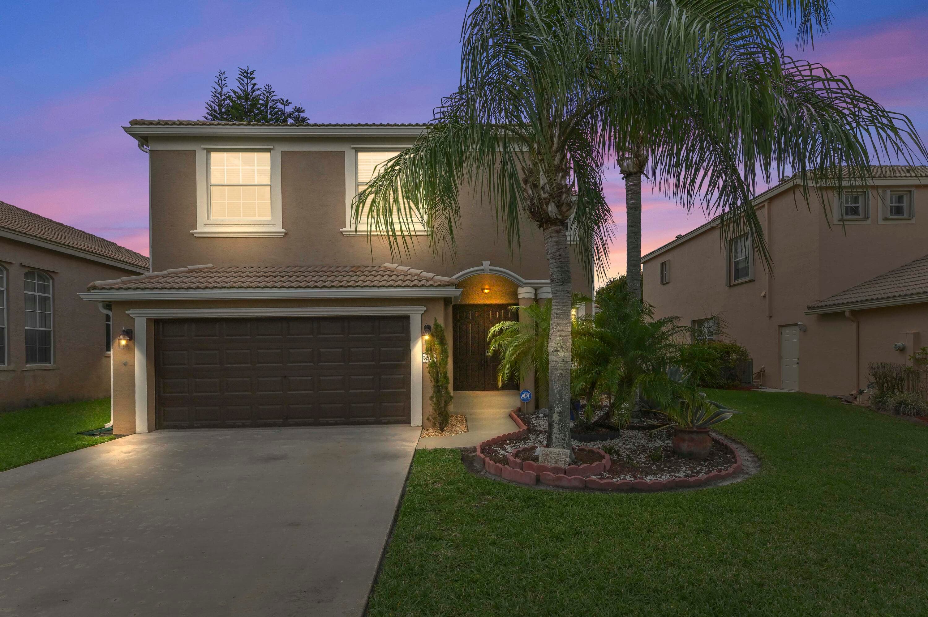 2731 Misty Oaks Circle, Royal Palm Beach, FL 33411 — photo 4 of 39