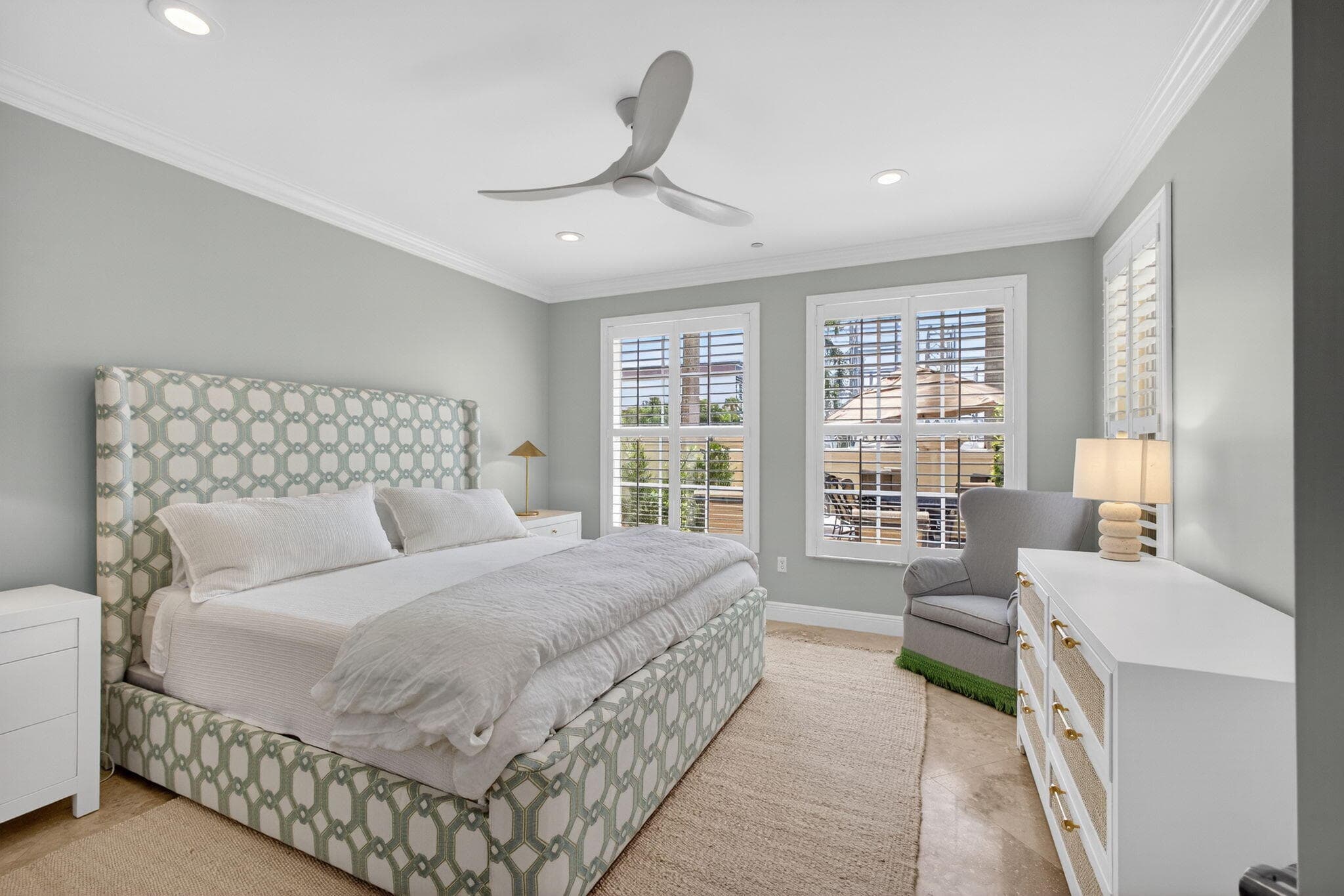 24 Marina Gardens Drive, Palm Beach Gardens, FL 33410 — photo 10 of 71