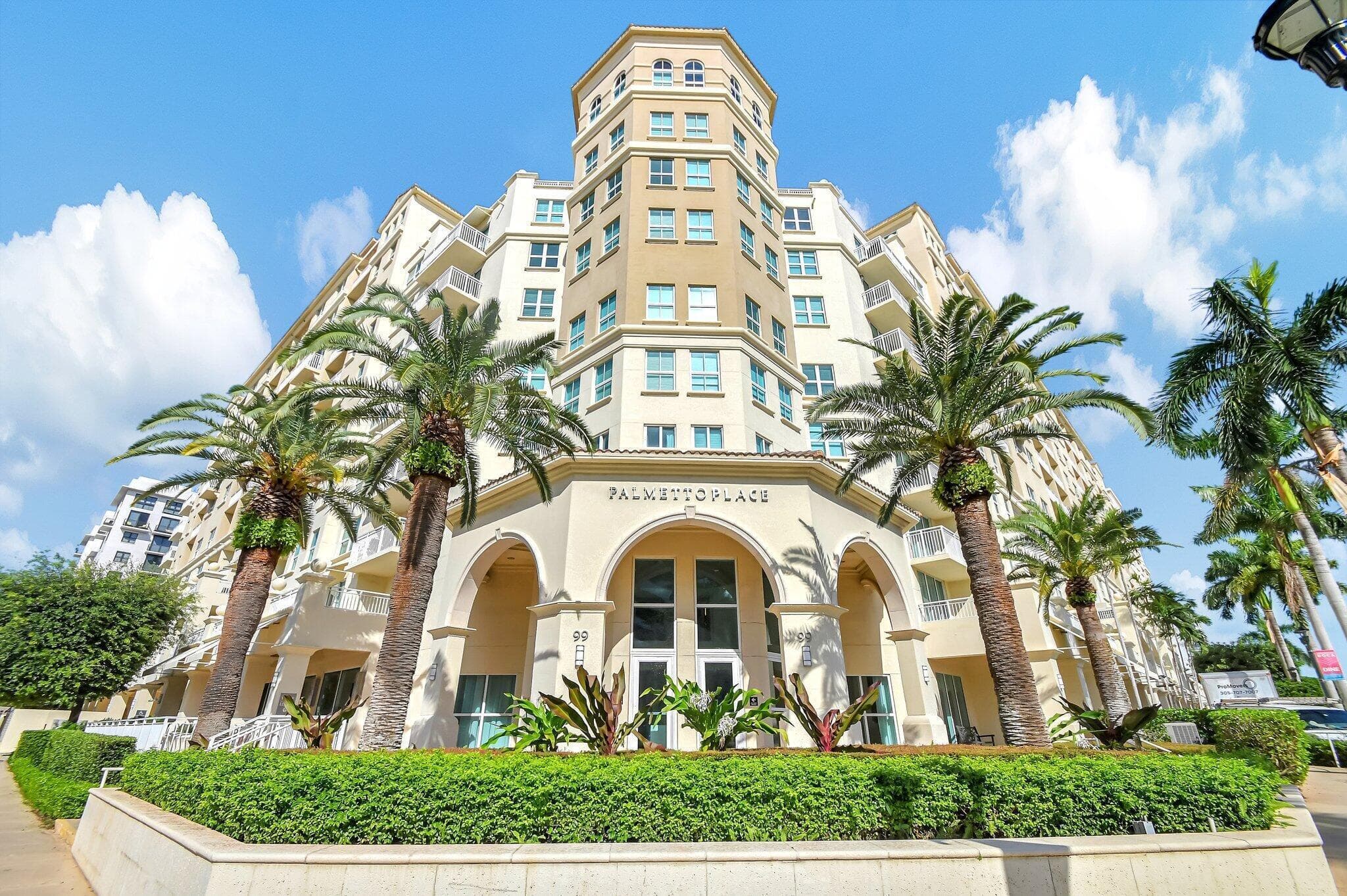 99 SE Mizner Boulevard 823, Boca Raton, FL 33432 — photo 1 of 48