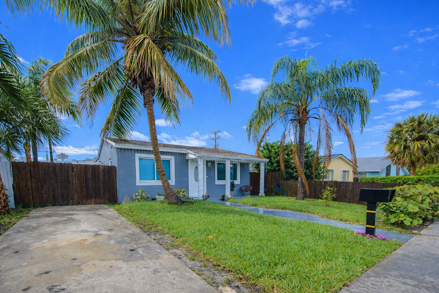 1713 N J Street, Lake Worth Beach, FL 33460 — photo 2 of 35