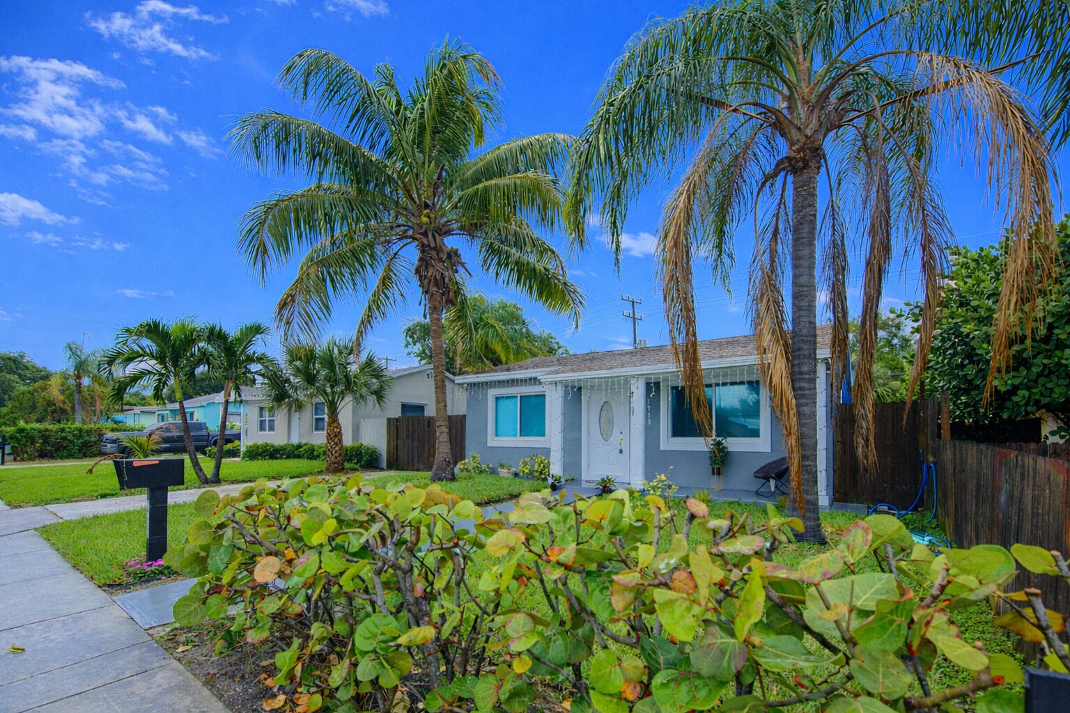 1713 N J Street, Lake Worth Beach, FL 33460 — photo 3 of 35
