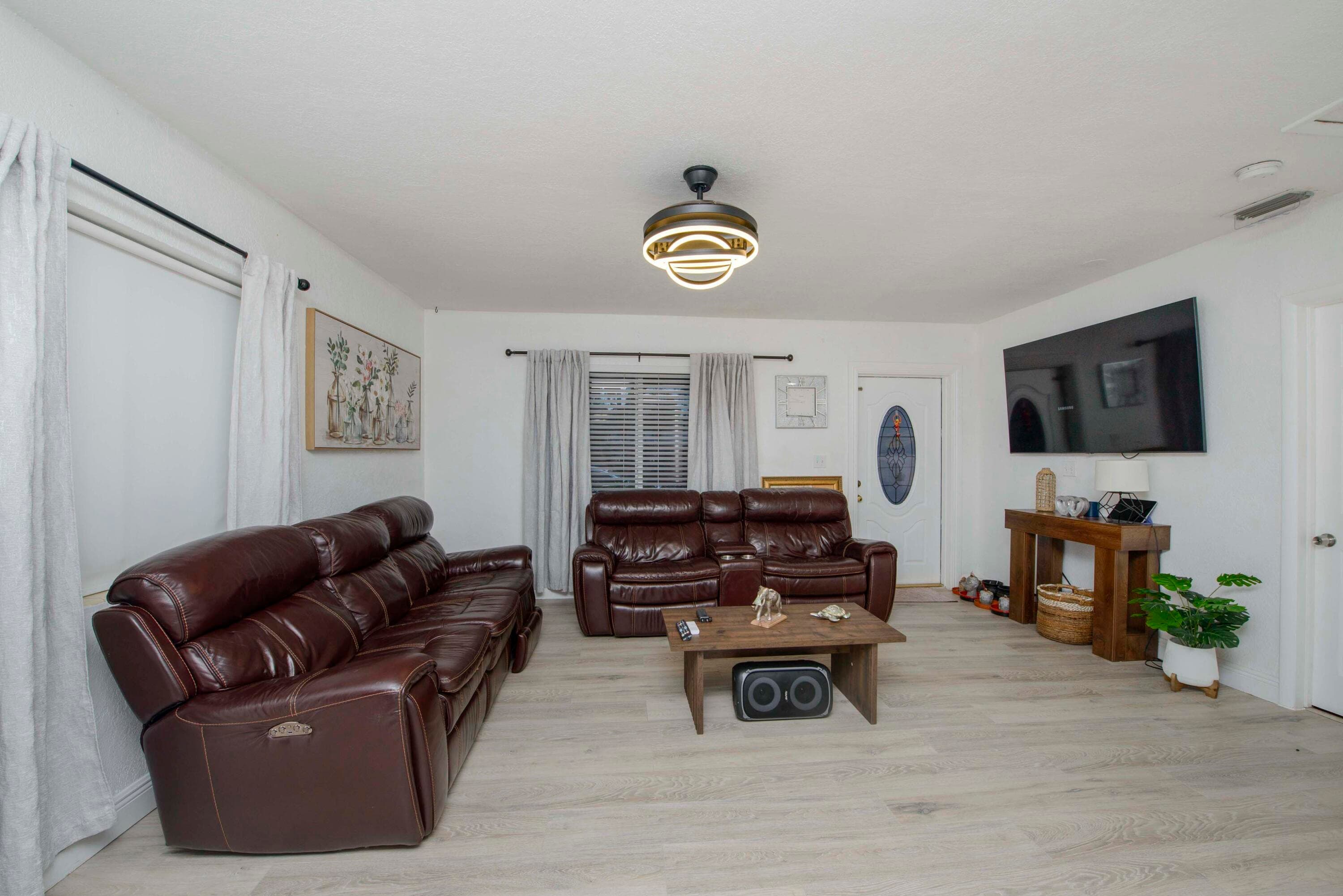 1713 N J Street, Lake Worth Beach, FL 33460 — photo 6 of 35