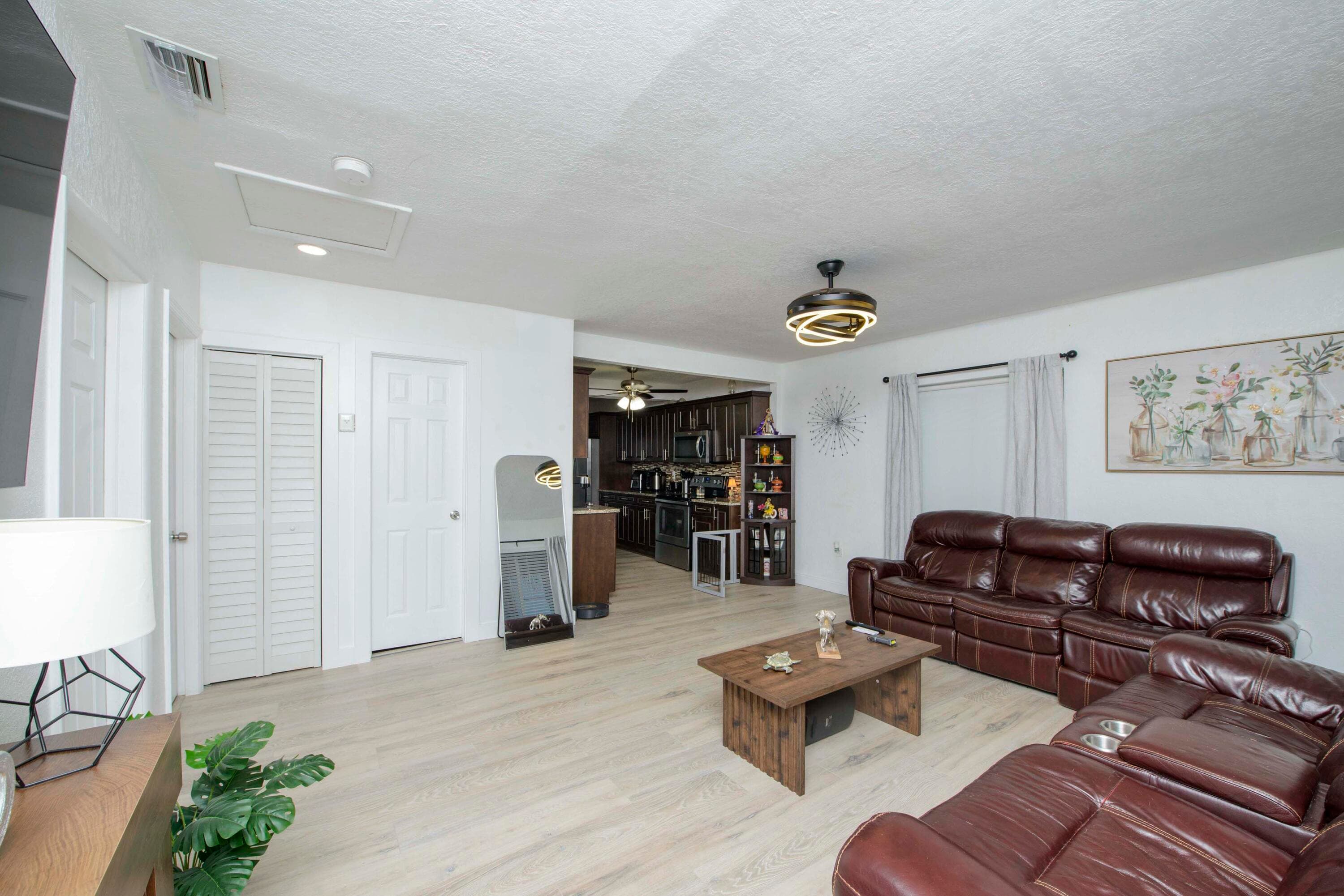 1713 N J Street, Lake Worth Beach, FL 33460 — photo 8 of 35