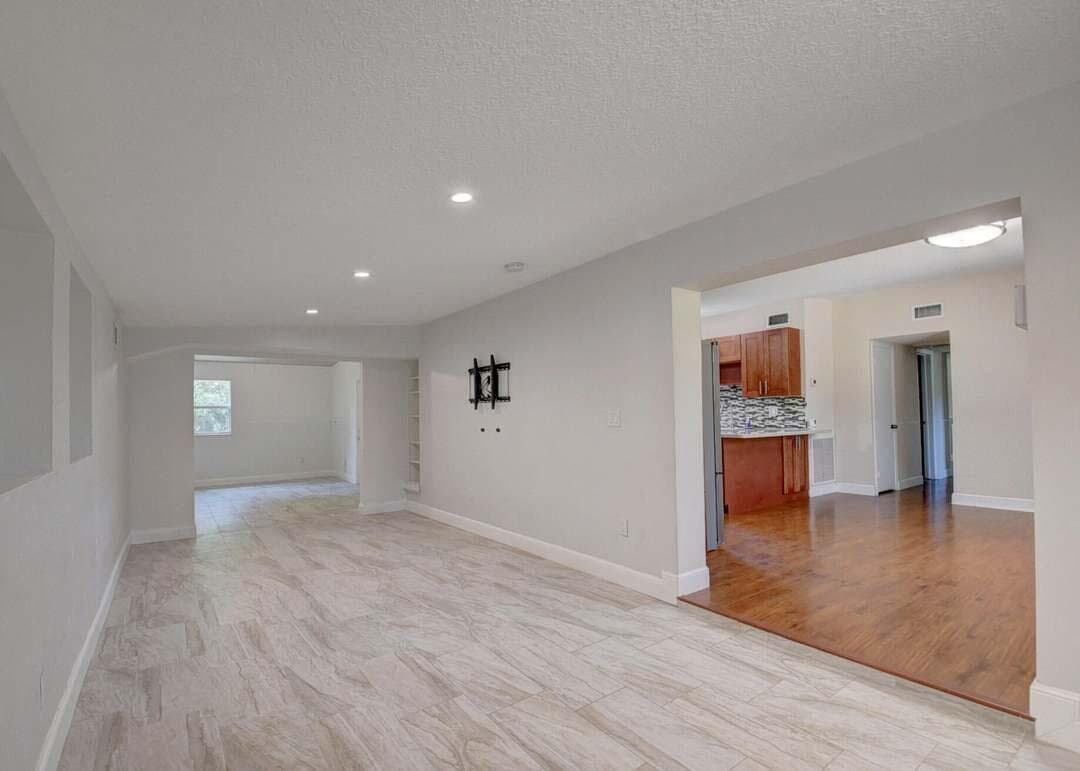 612 Hibiscus Drive, Royal Palm Beach, FL 33411 — photo 10 of 20