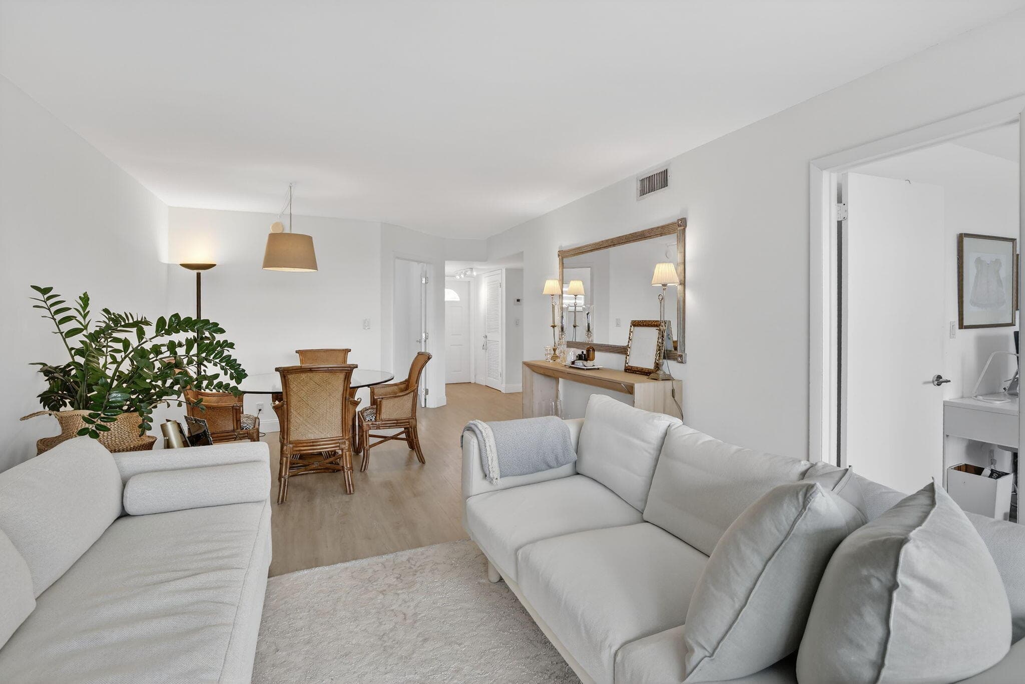 9820 S Hollybrook Lake Drive 306, Pembroke Pines, FL 33025 — photo 4 of 18
