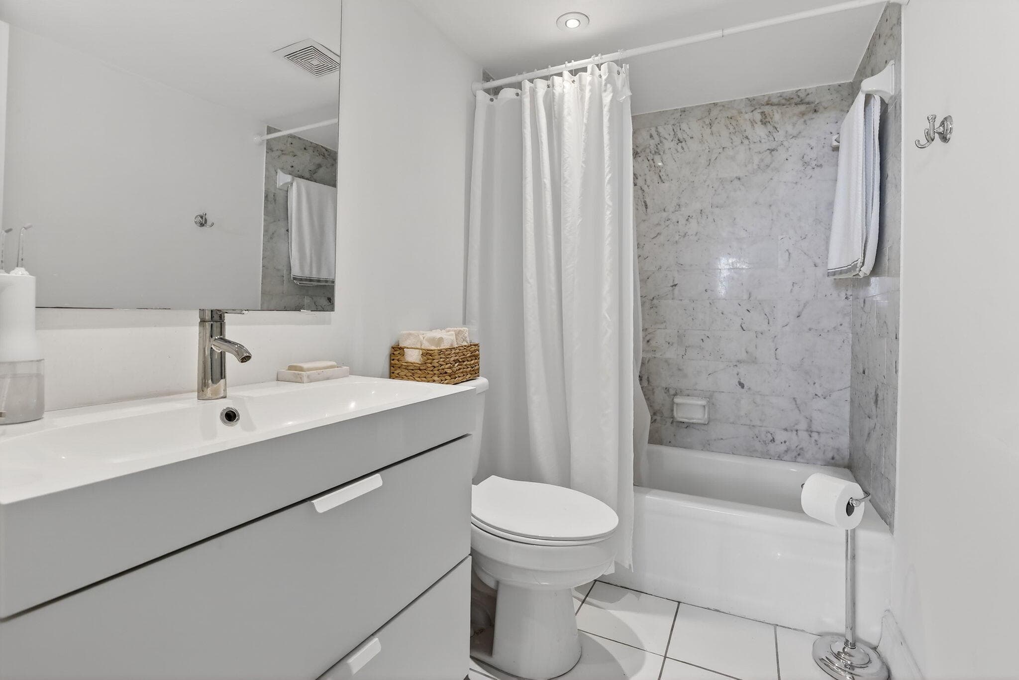 9820 S Hollybrook Lake Drive 306, Pembroke Pines, FL 33025 — photo 6 of 18