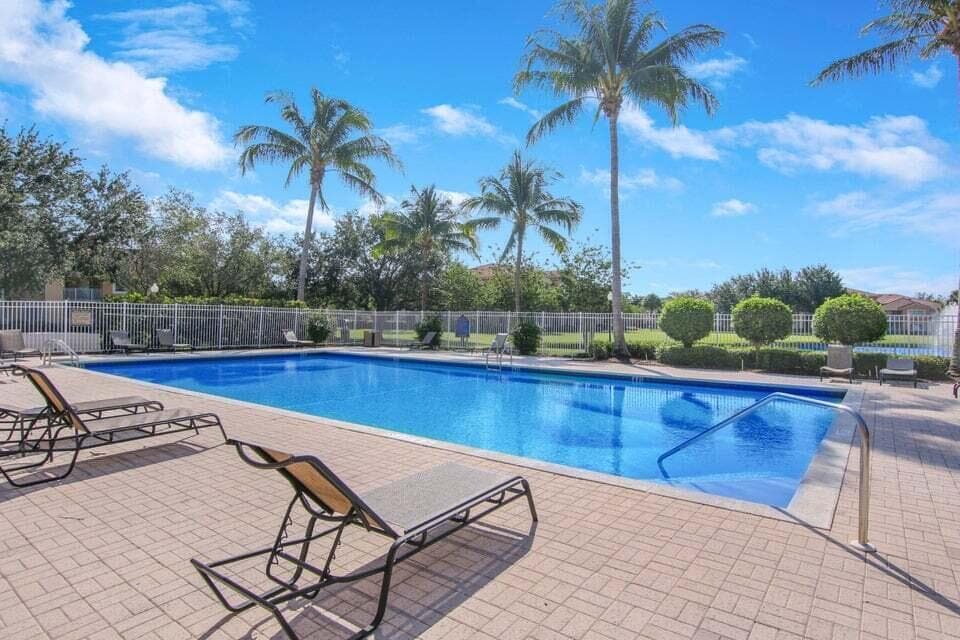 121 SW Palm Drive 104, Port St. Lucie, FL 34986 — photo 6 of 27