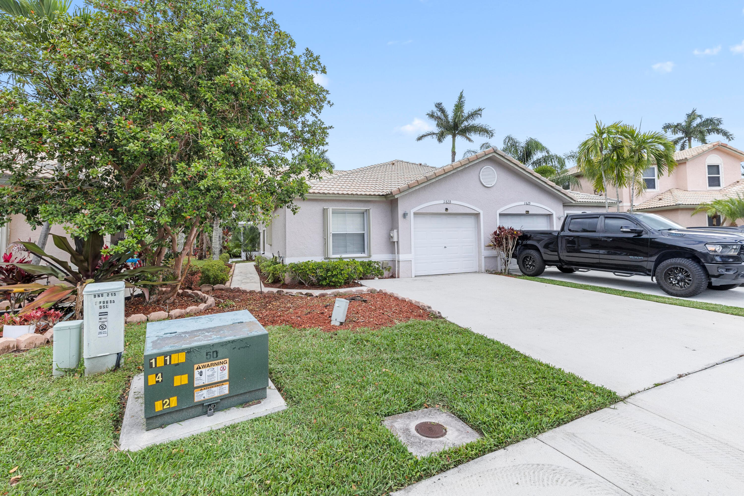 10633 Pelican Drive, Wellington, FL 33414 — photo 27 of 39