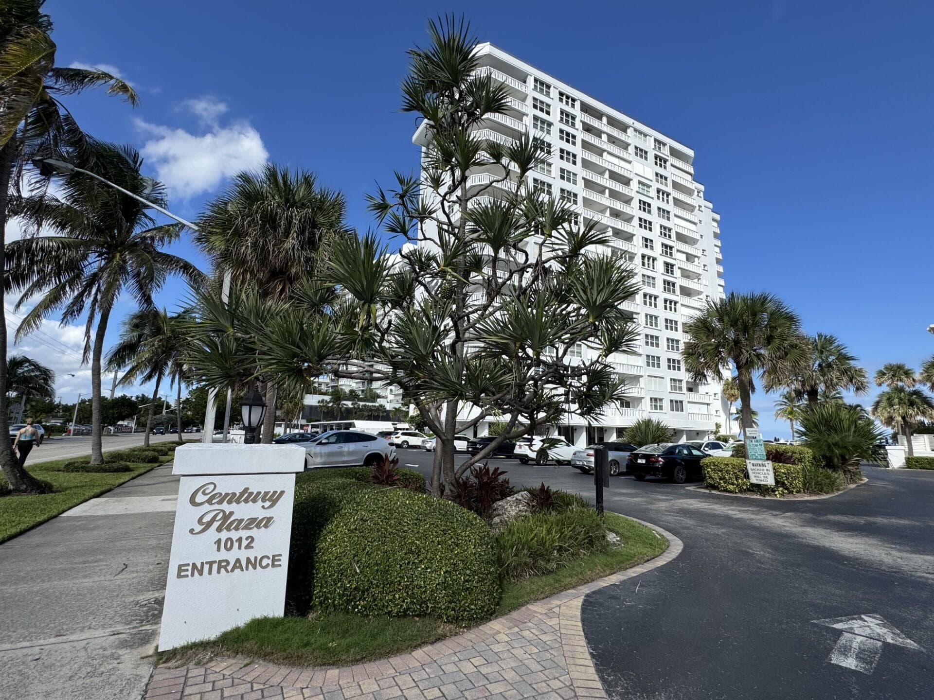 1012 N Ocean Boulevard 202, Pompano Beach, FL 33062 — photo 32 of 56