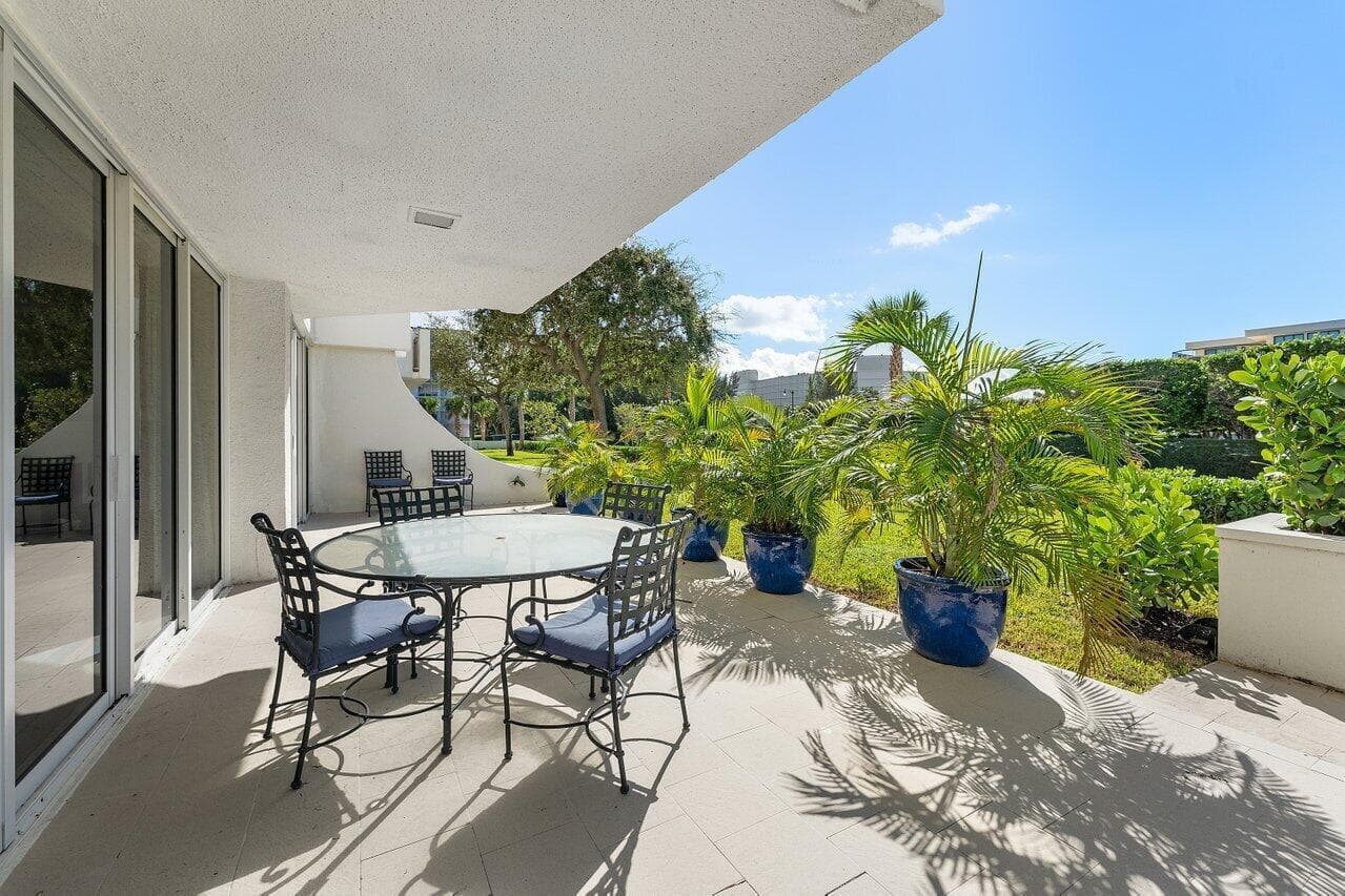 2773 S Ocean Boulevard 1100, Palm Beach, FL 33480 — photo 4 of 21