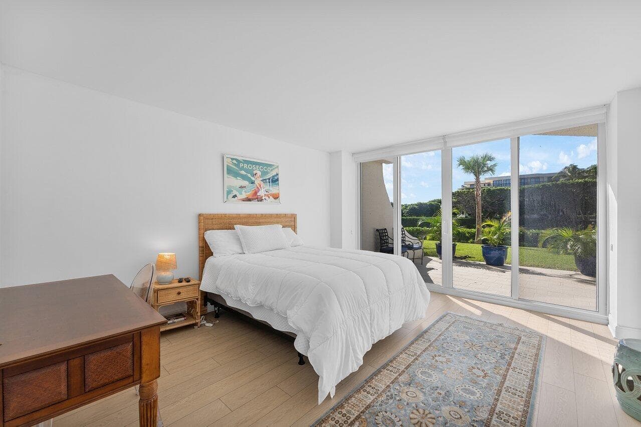 2773 S Ocean Boulevard 1100, Palm Beach, FL 33480 — photo 10 of 21