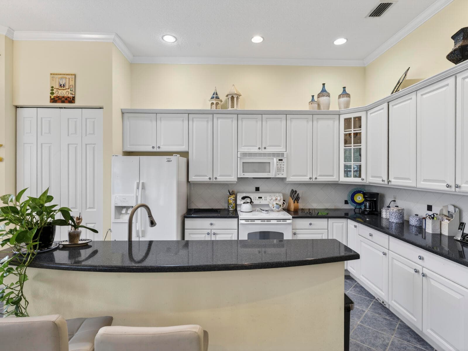 608 SW Calamondin Way Way SW, Vero Beach, FL 32968 — photo 12 of 36