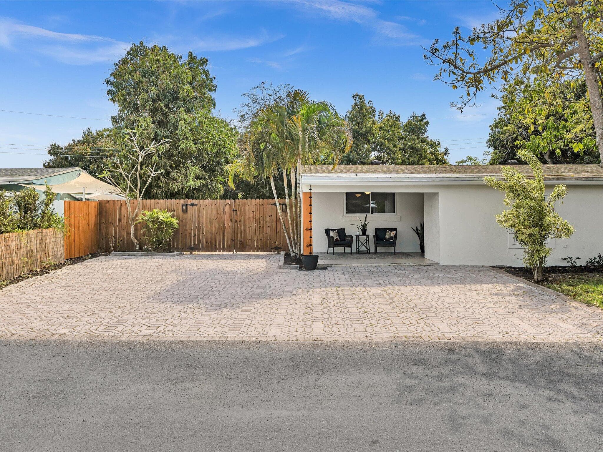 2192 Bonnie Drive, West Palm Beach, FL 33415 — photo 59 of 61