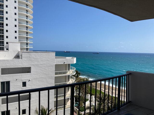 4200 N Ocean Drive 1-905, Riviera Beach, FL 33404 — photo 4 of 38