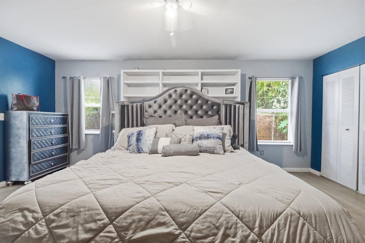 209 NE 35th Street, Oakland Park, FL 33334 — photo 15 of 19