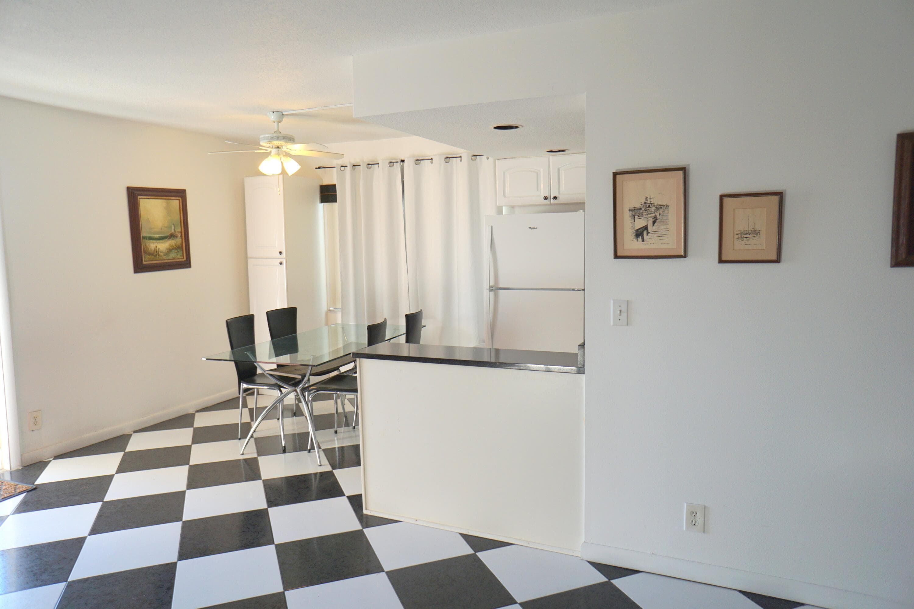 401 Southampton A 401, West Palm Beach, FL 33417 — photo 7 of 36