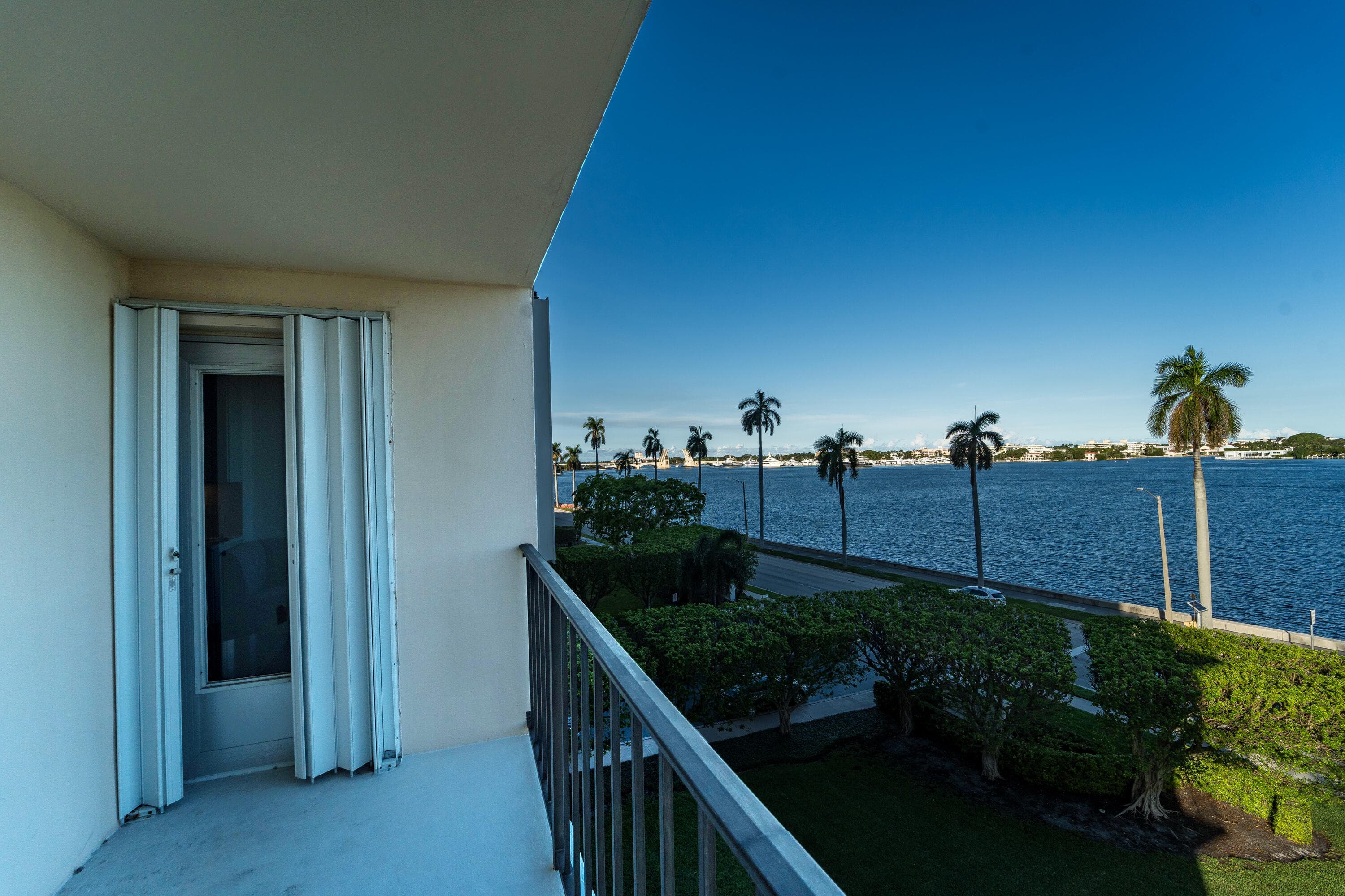 1801 S Flagler Drive 402, West Palm Beach, FL 33401 — photo 15 of 21