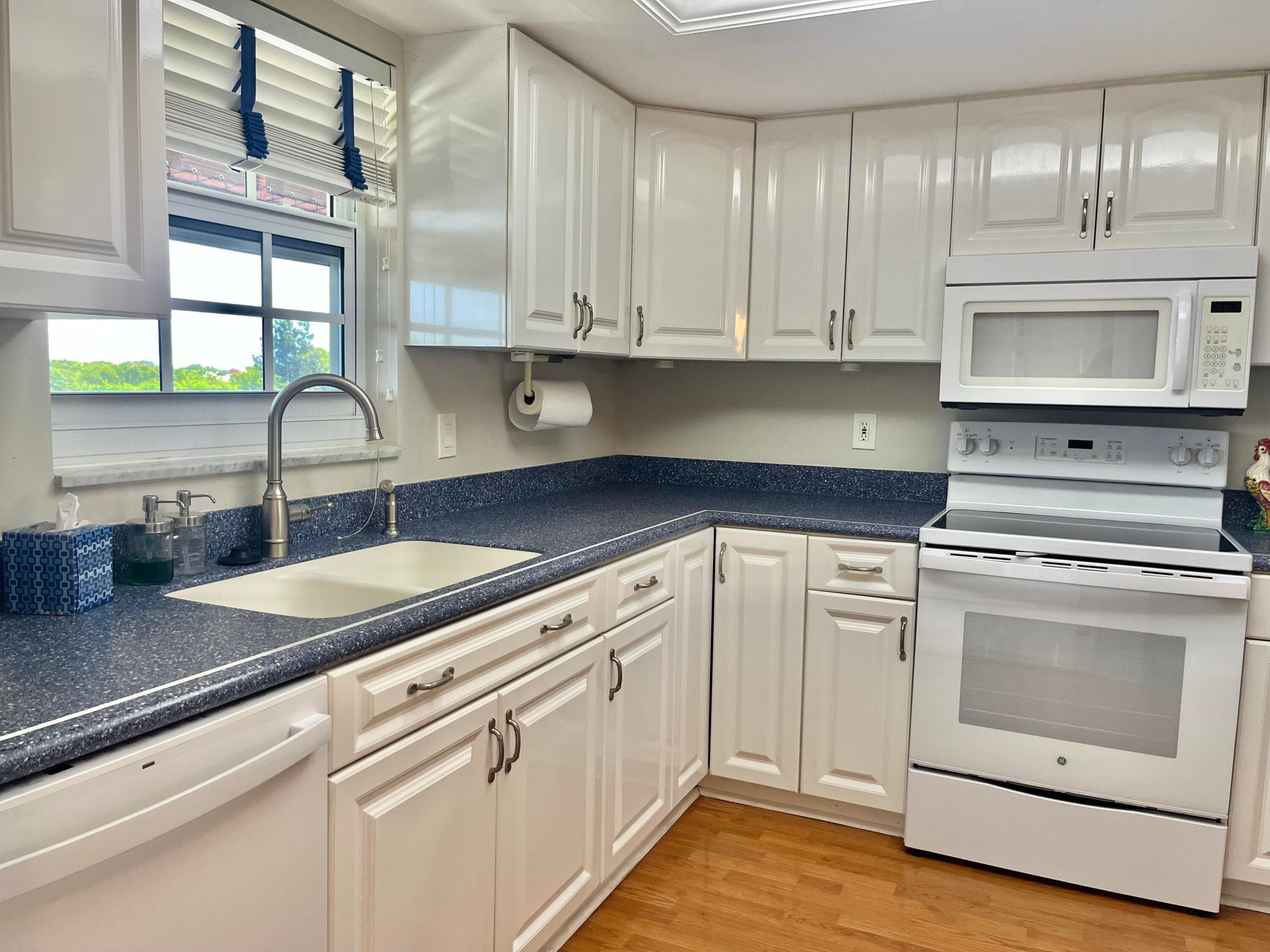 145 Atlantis Boulevard Ph4, Atlantis, FL 33462 — photo 3 of 27