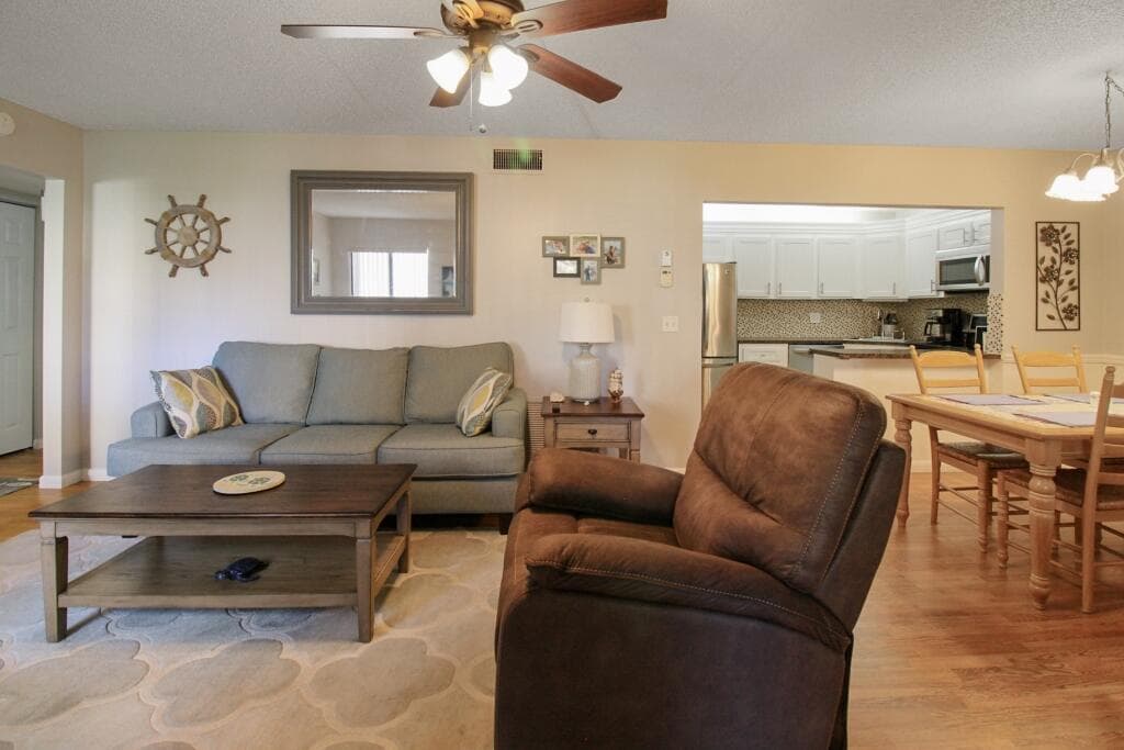 407 Pine Glen Lane C-1, Greenacres, FL 33463 — photo 4 of 28