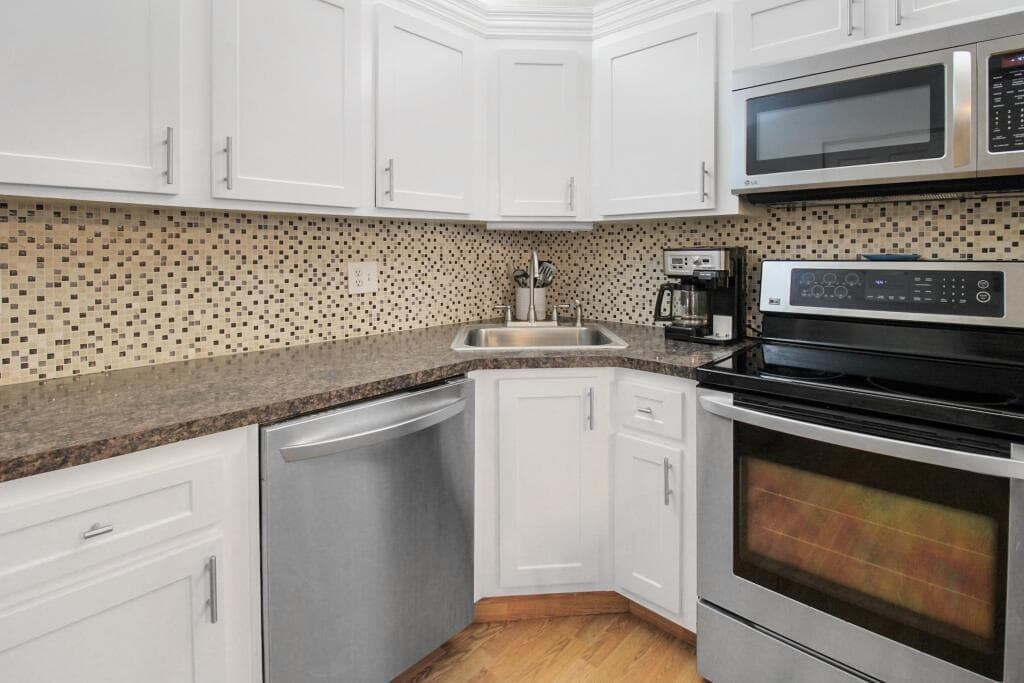 407 Pine Glen Lane C-1, Greenacres, FL 33463 — photo 13 of 28