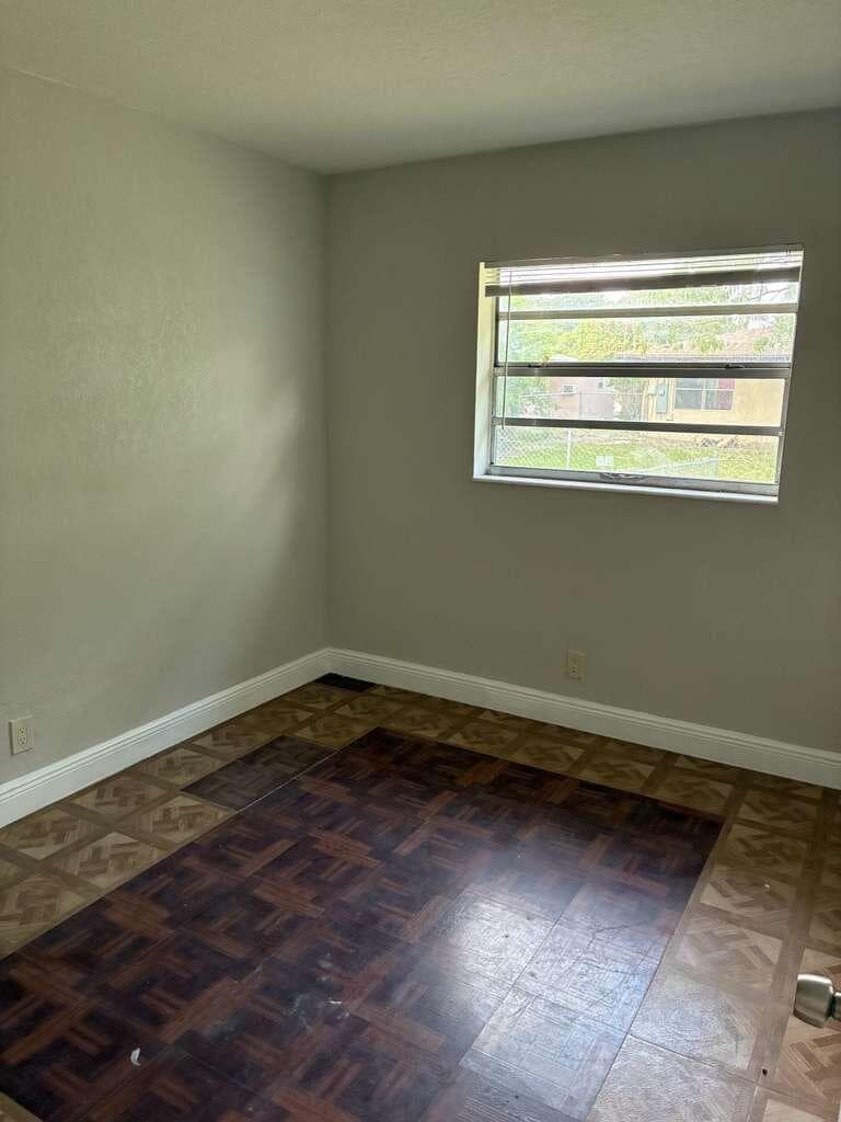 1329 NW 8th Avenue A, Fort Lauderdale, FL 33311 — photo 12 of 18