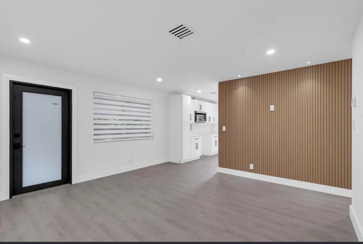 1341 SE 10th Avenue, Fort Lauderdale, FL 33316 — photo 1 of 21