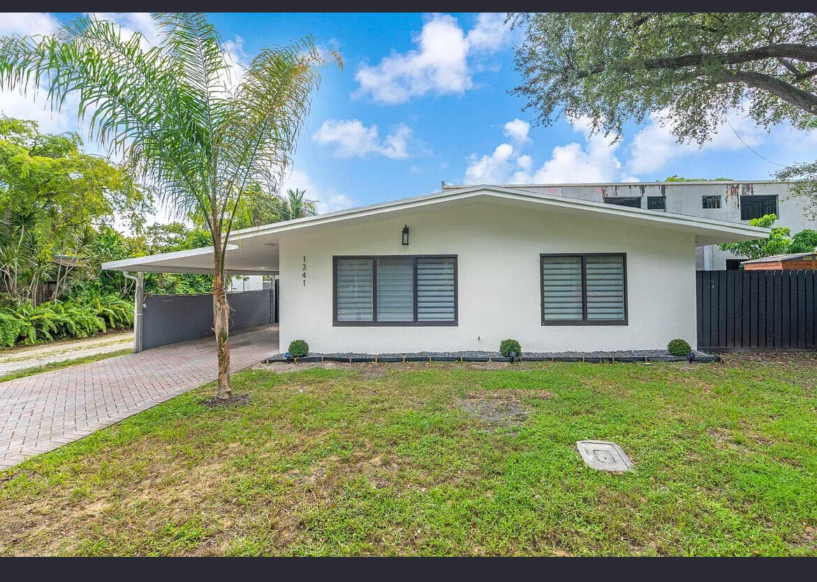 1341 SE 10th Avenue, Fort Lauderdale, FL 33316 — photo 3 of 21