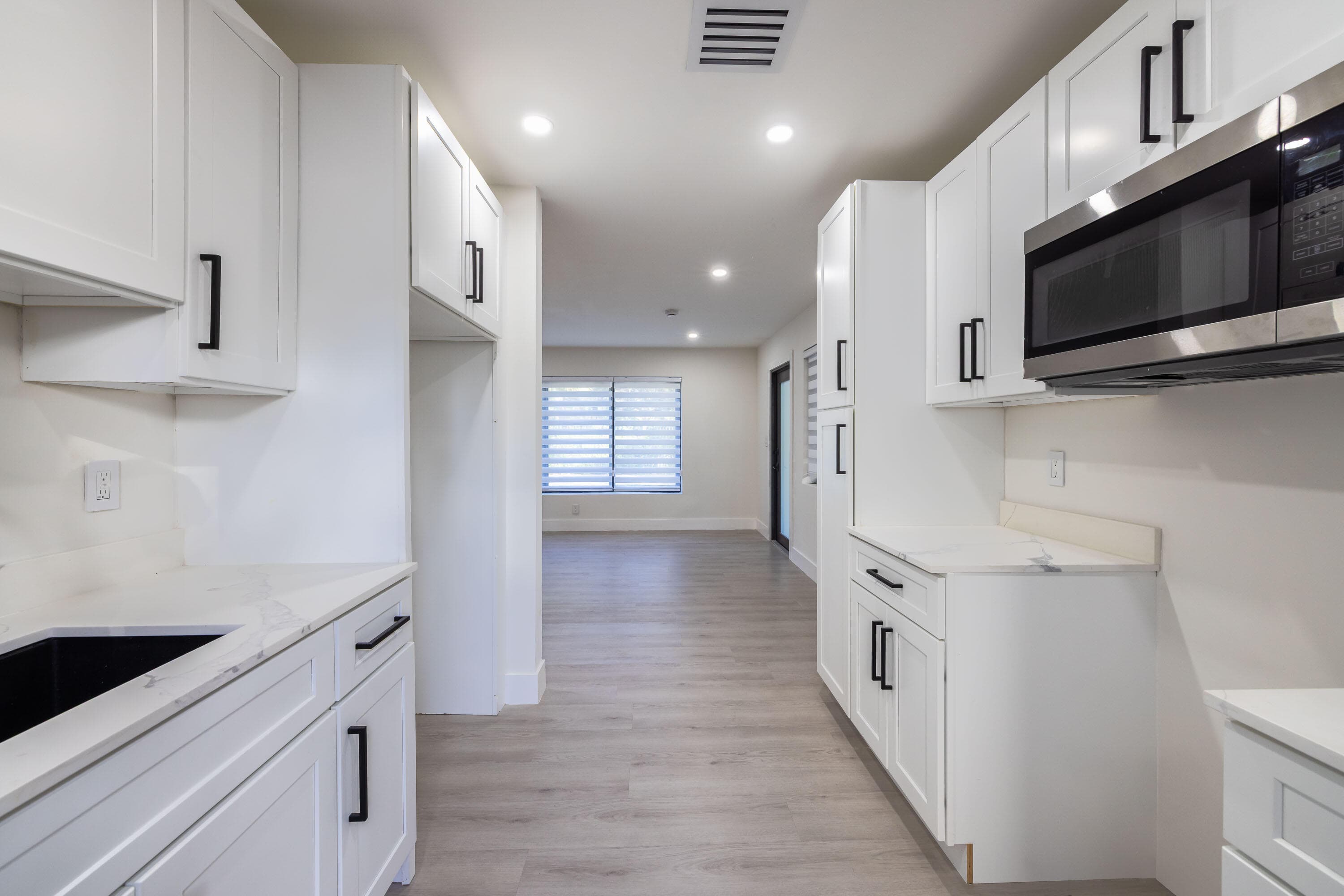 1341 SE 10th Avenue, Fort Lauderdale, FL 33316 — photo 9 of 21