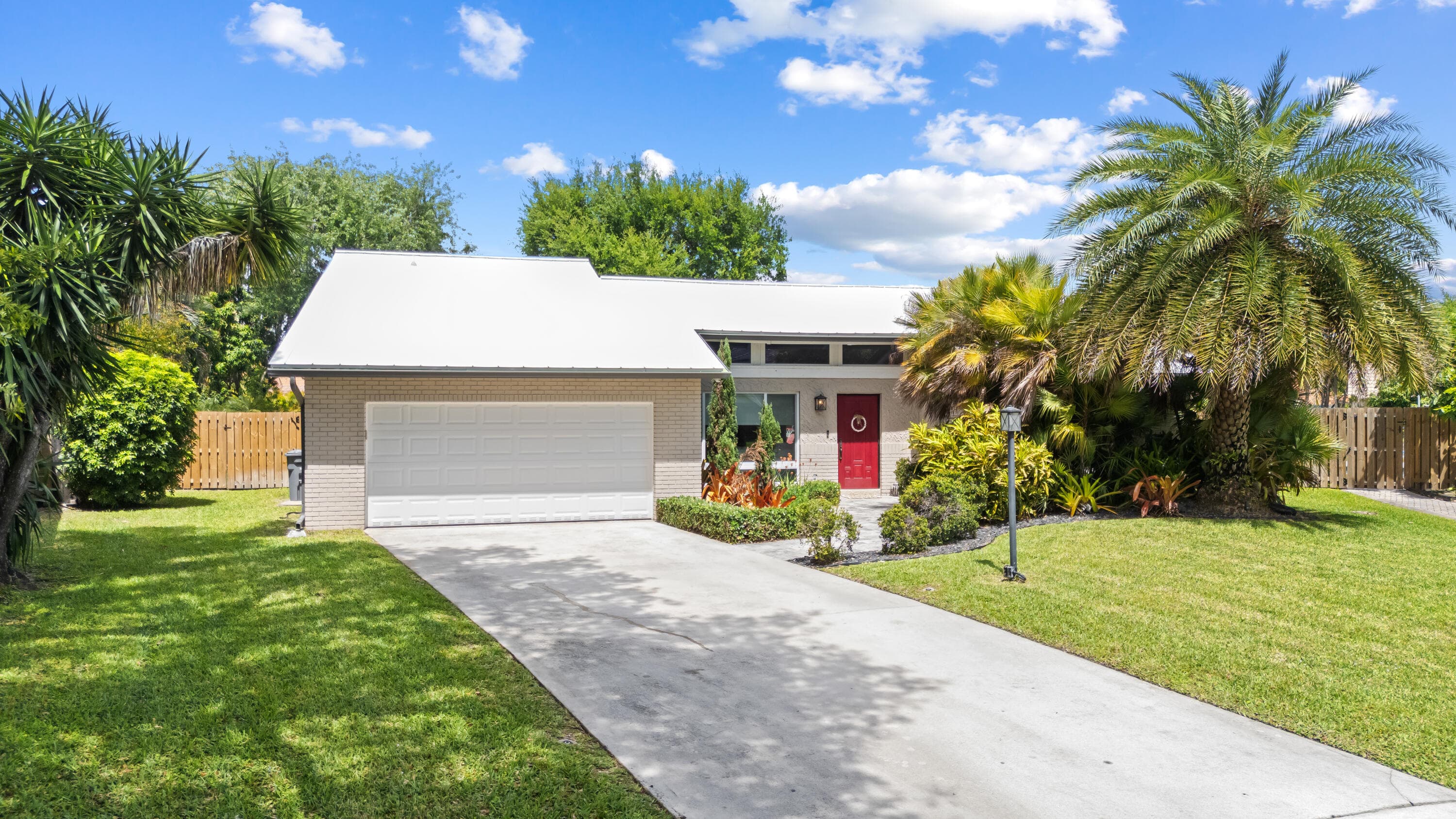21521 E Hollandaire Dr Drive E, Boca Raton, FL 33433 — photo 1 of 80
