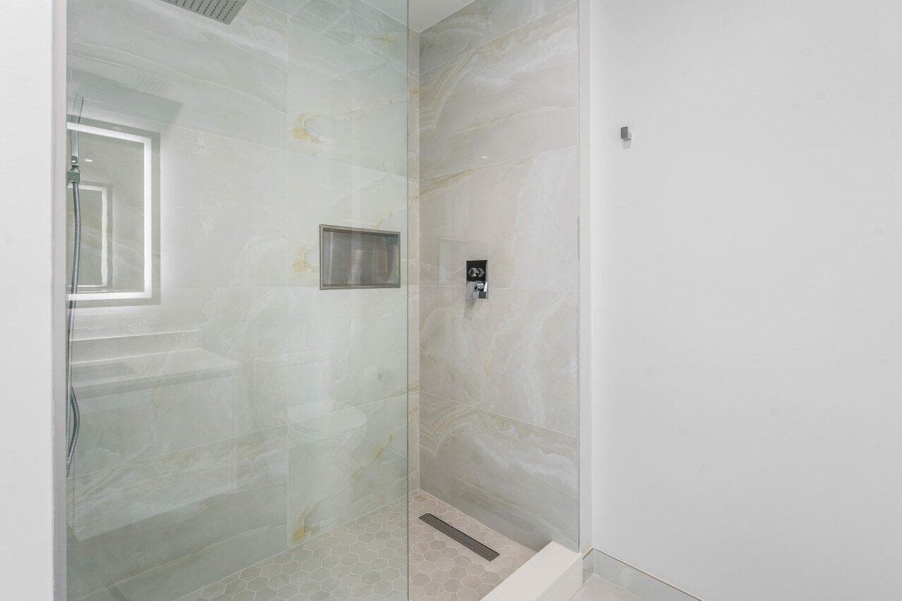 220 Lake Shore Drive 1415, Lake Park, FL 33403 — photo 26 of 67
