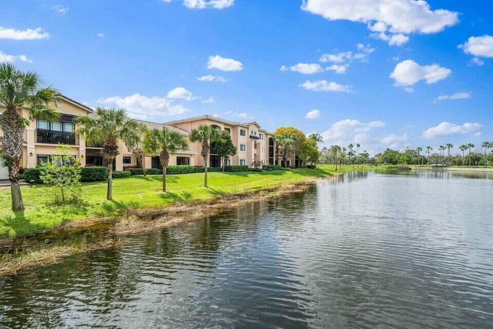 2725 Anzio Court 304, Palm Beach Gardens, FL 33410 — photo 1 of 30