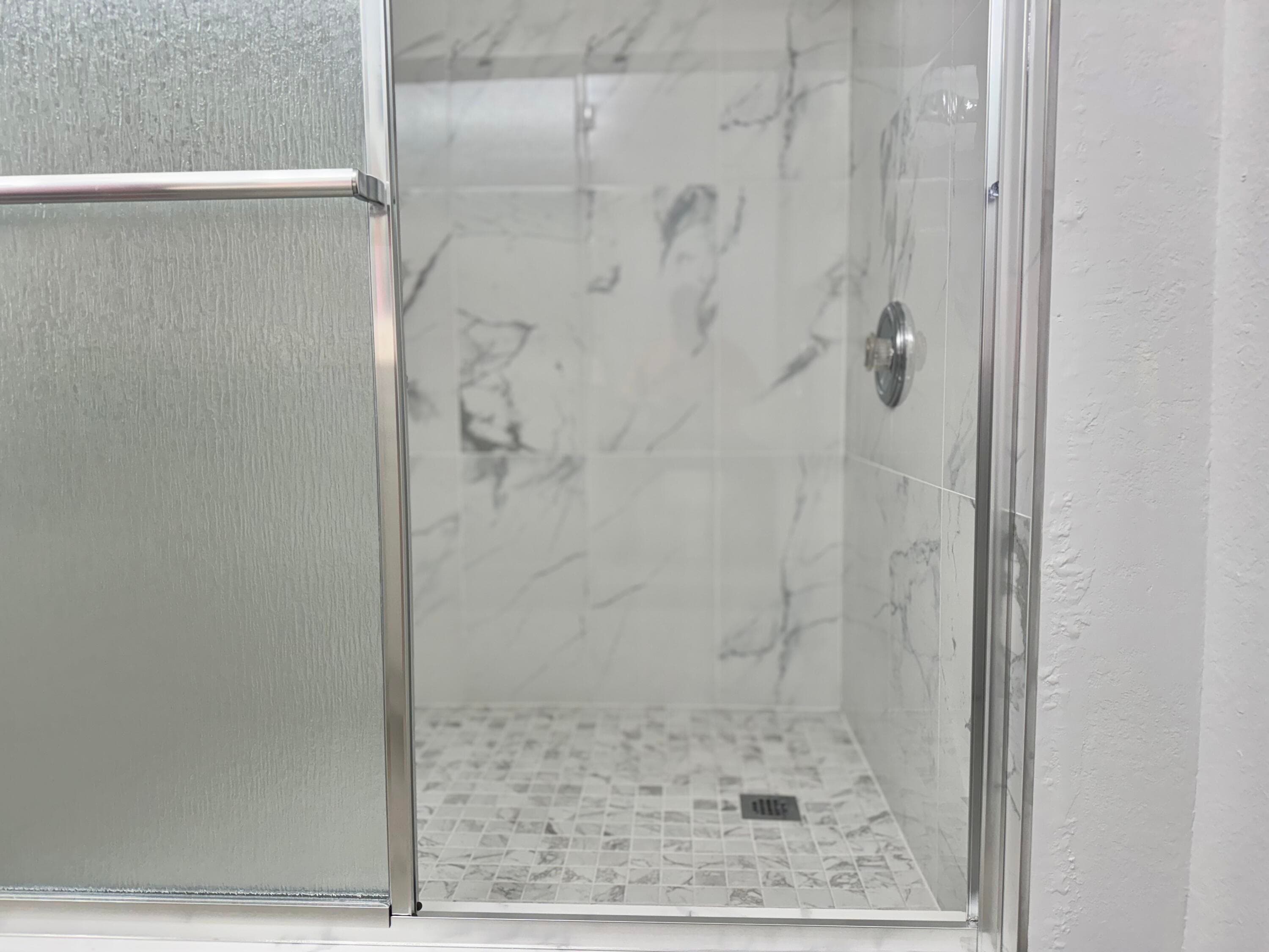 2725 Anzio Court 304, Palm Beach Gardens, FL 33410 — photo 19 of 30