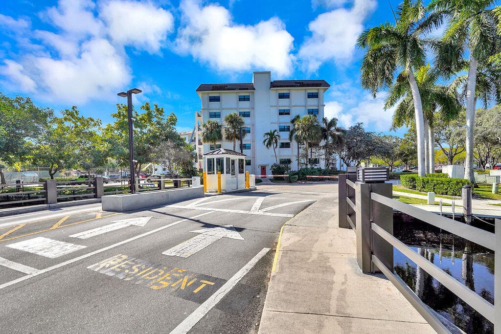 1101 River Reach Drive 311, Fort Lauderdale, FL 33315 — photo 34 of 46