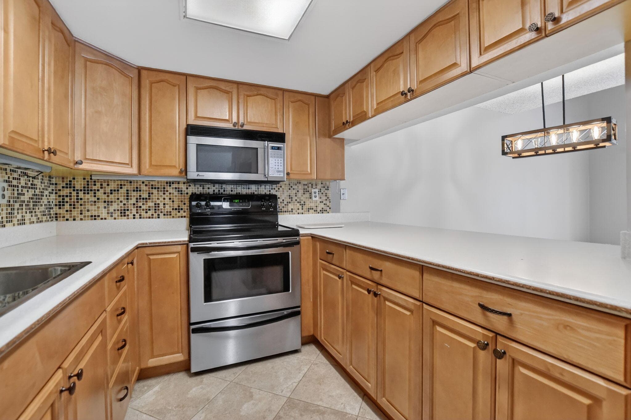 243 NW 45th Avenue 243, Deerfield Beach, FL 33442 — photo 7 of 32