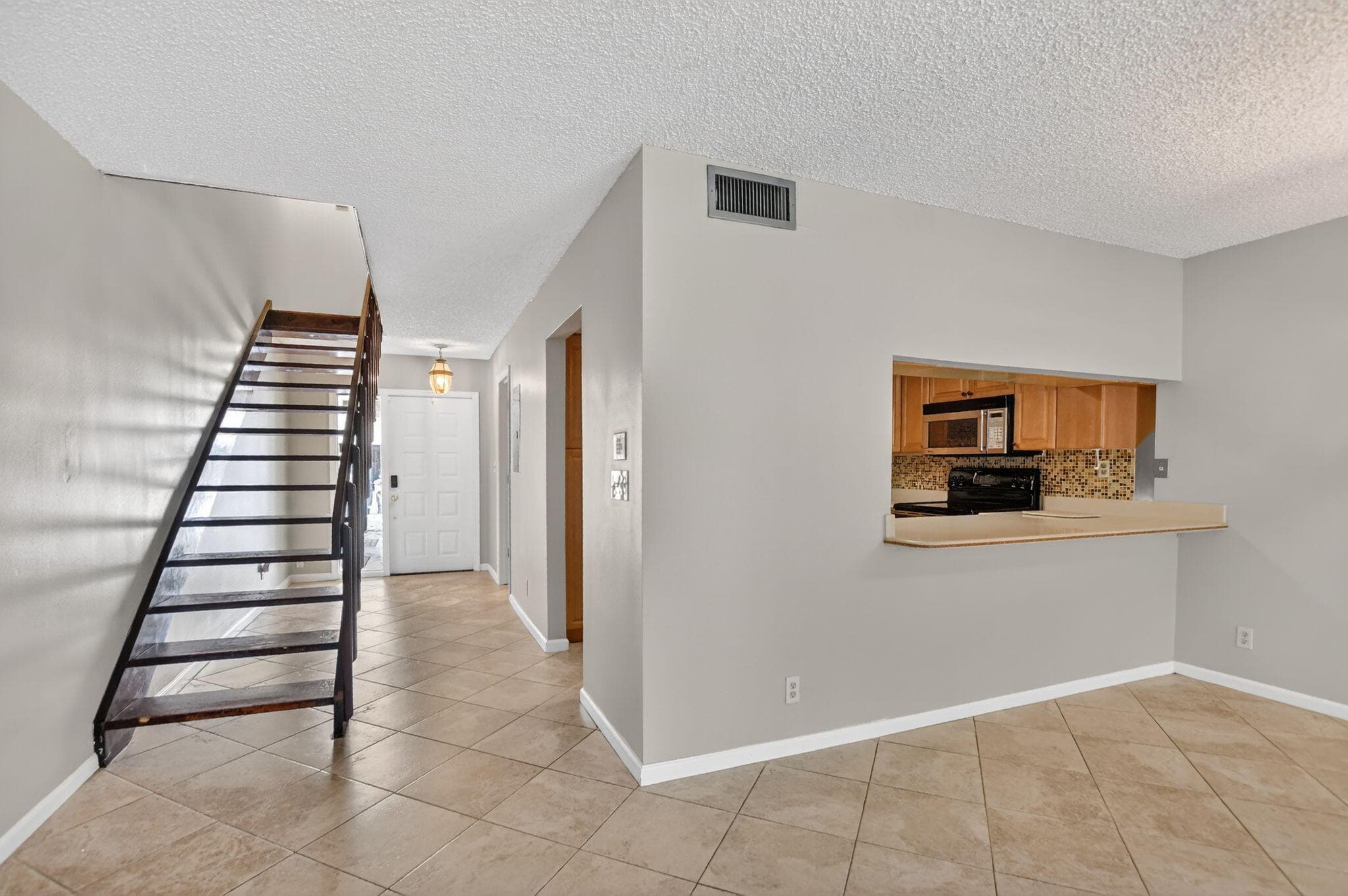 243 NW 45th Avenue 243, Deerfield Beach, FL 33442 — photo 9 of 32