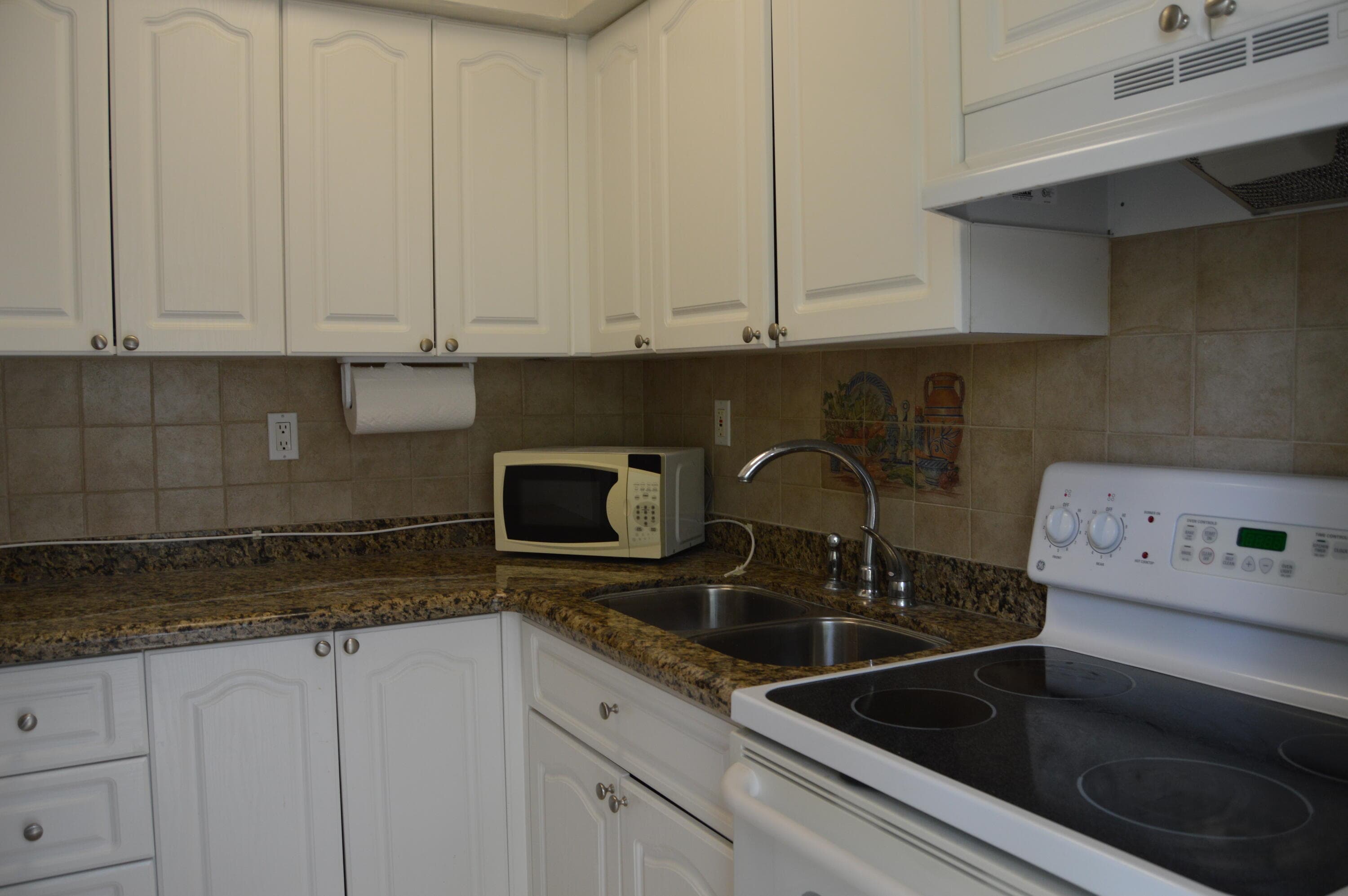 1500 SE 15th Street 219, Fort Lauderdale, FL 33316 — photo 18 of 38