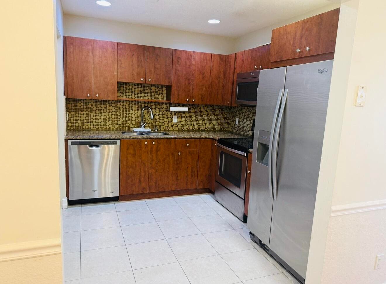 1005 Manor Drive 3d, Palm Springs, FL 33461 — photo 6 of 17