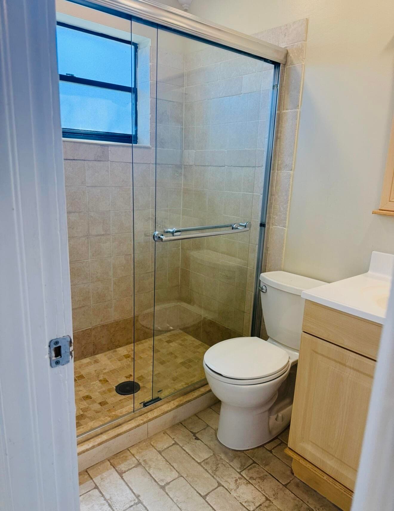 1005 Manor Drive 3d, Palm Springs, FL 33461 — photo 11 of 17