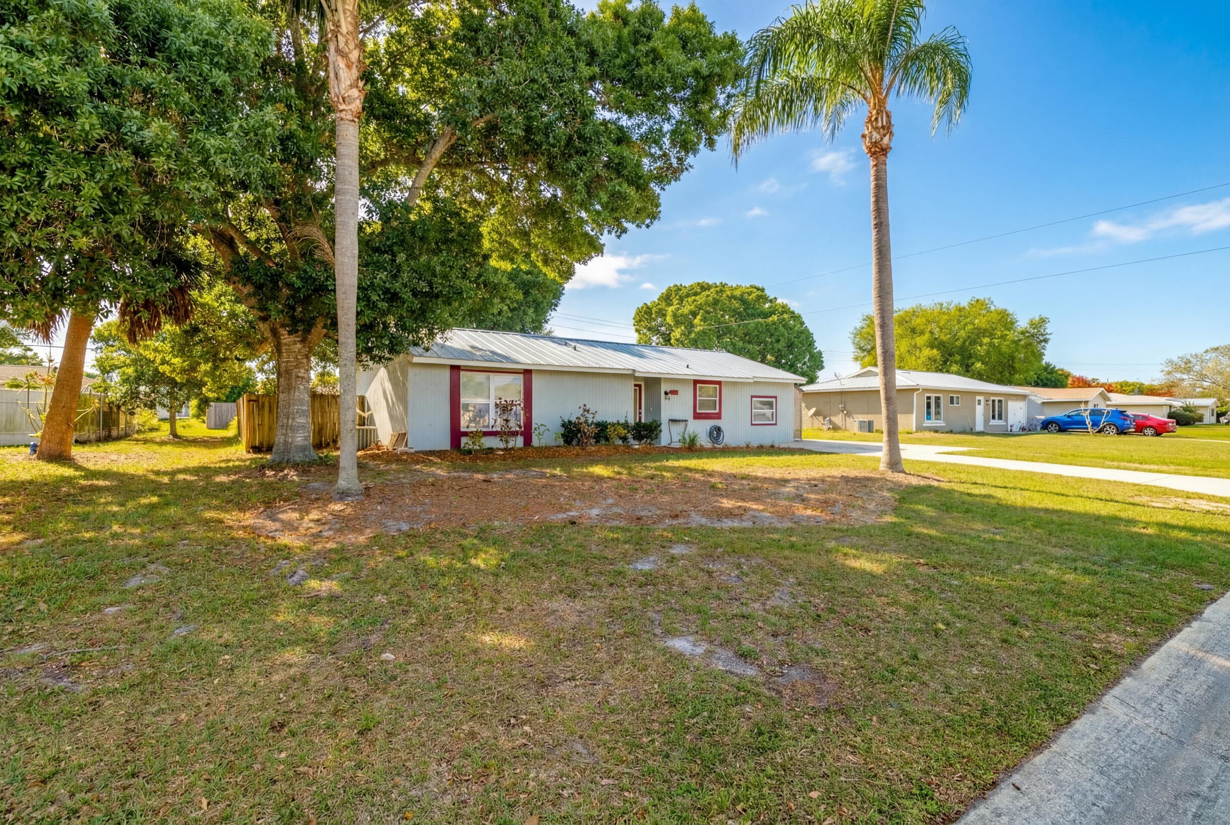 2255 15th Avenue SW, Vero Beach, FL 32962 — photo 2 of 36