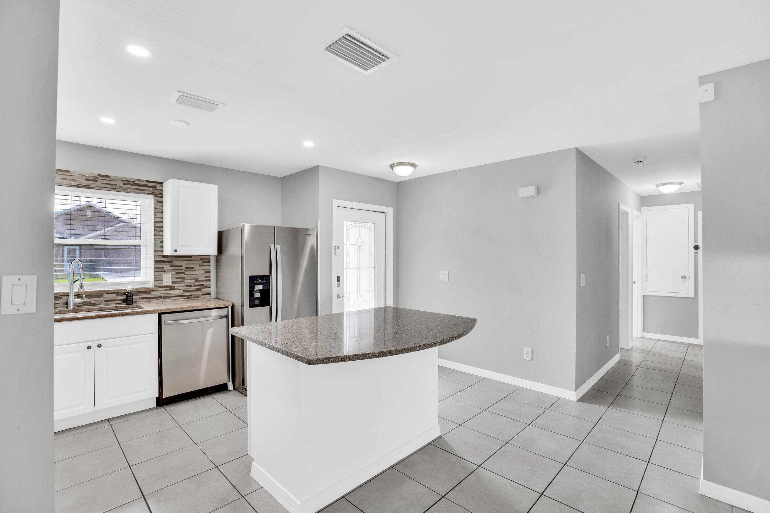 2255 15th Avenue SW, Vero Beach, FL 32962 — photo 9 of 36
