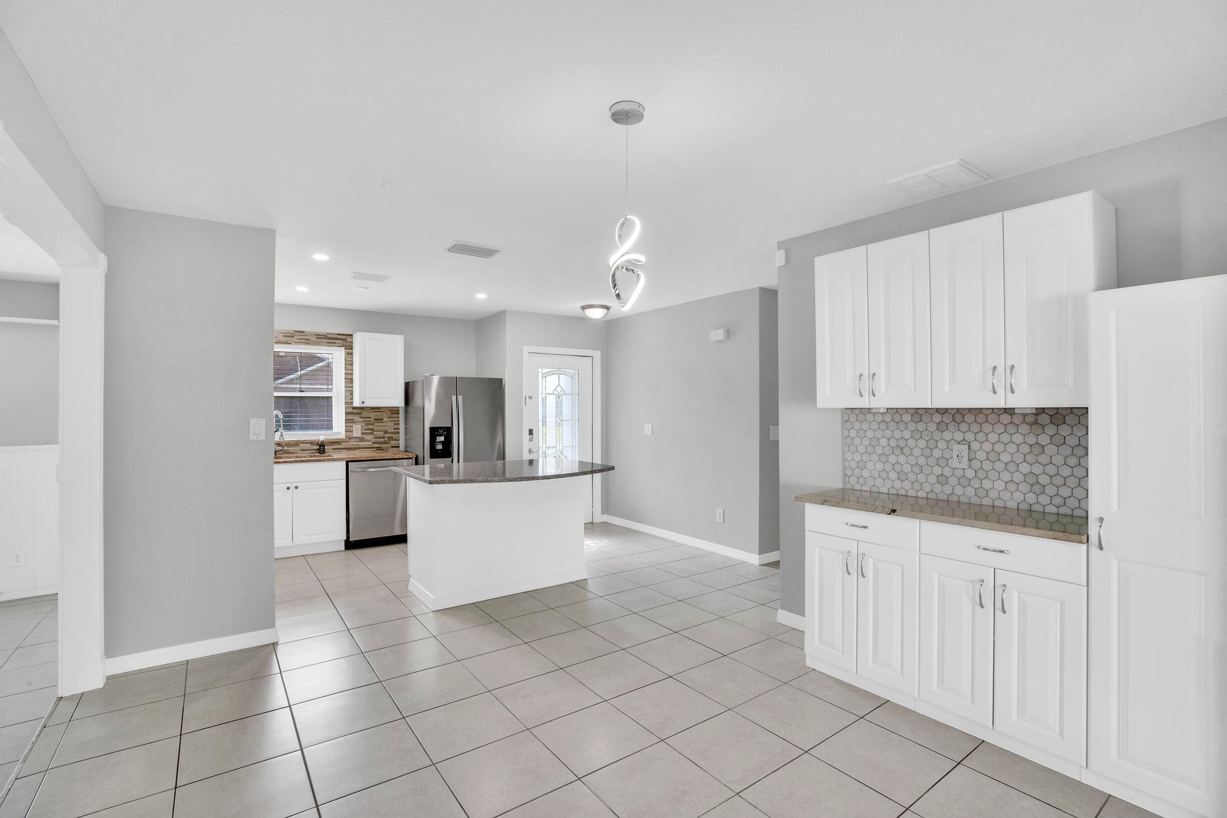 2255 15th Avenue SW, Vero Beach, FL 32962 — photo 13 of 36