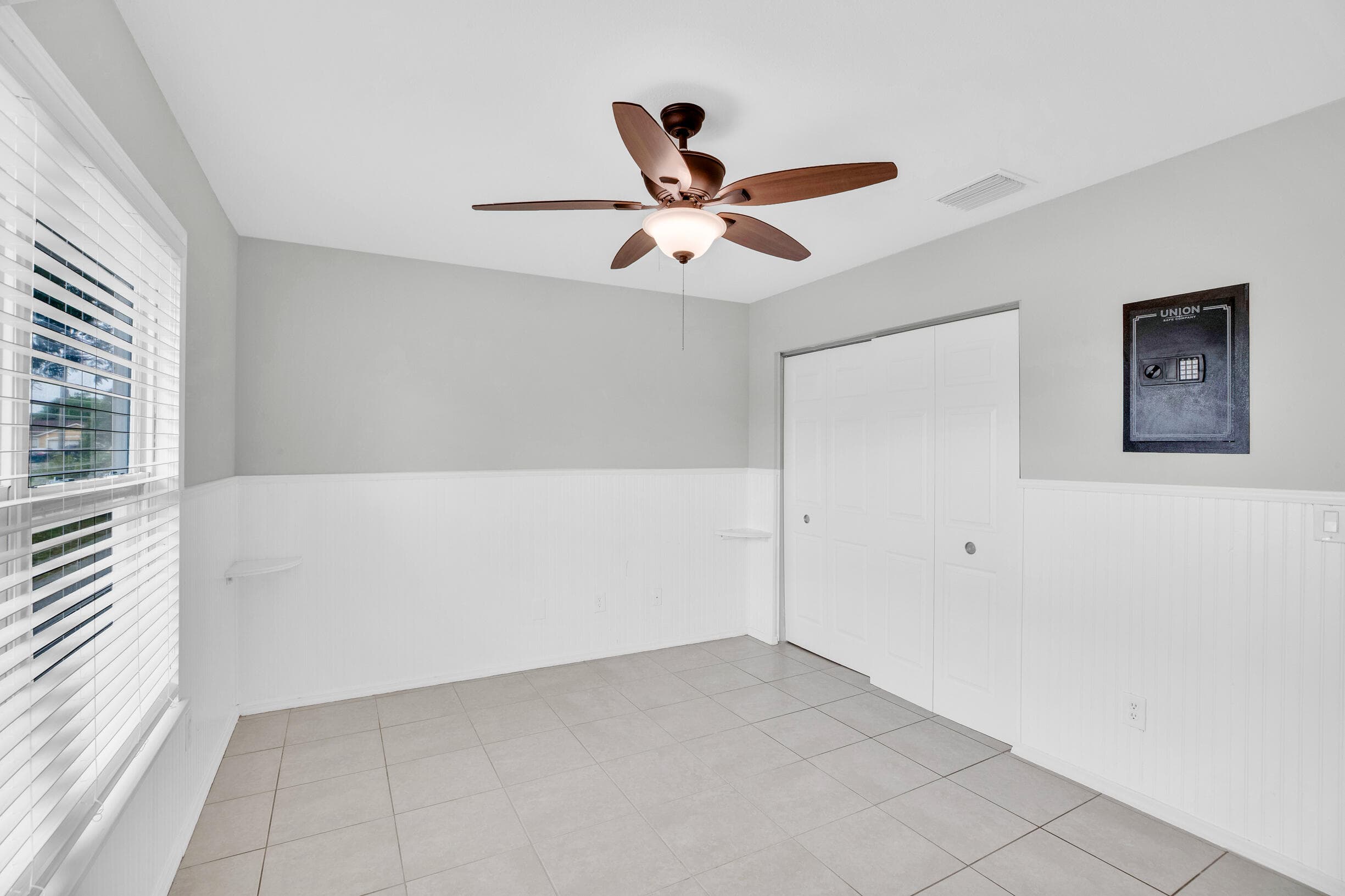 2255 15th Avenue SW, Vero Beach, FL 32962 — photo 25 of 36